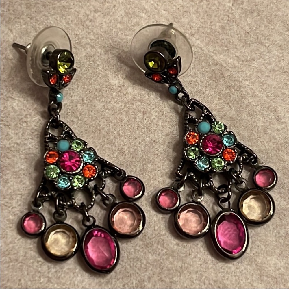 Beautiful earrings!